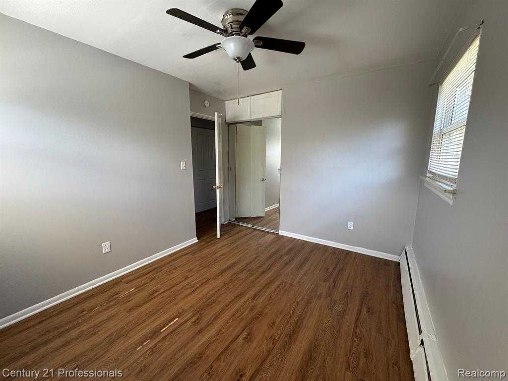 2817 West 13 Mile Road, Royal Oak, MI, USA, 48073 - Thumbnail 5