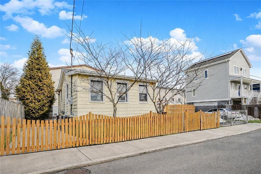 5 Milbank Rd Staten Island, NY 10306 - Thumbnail 5