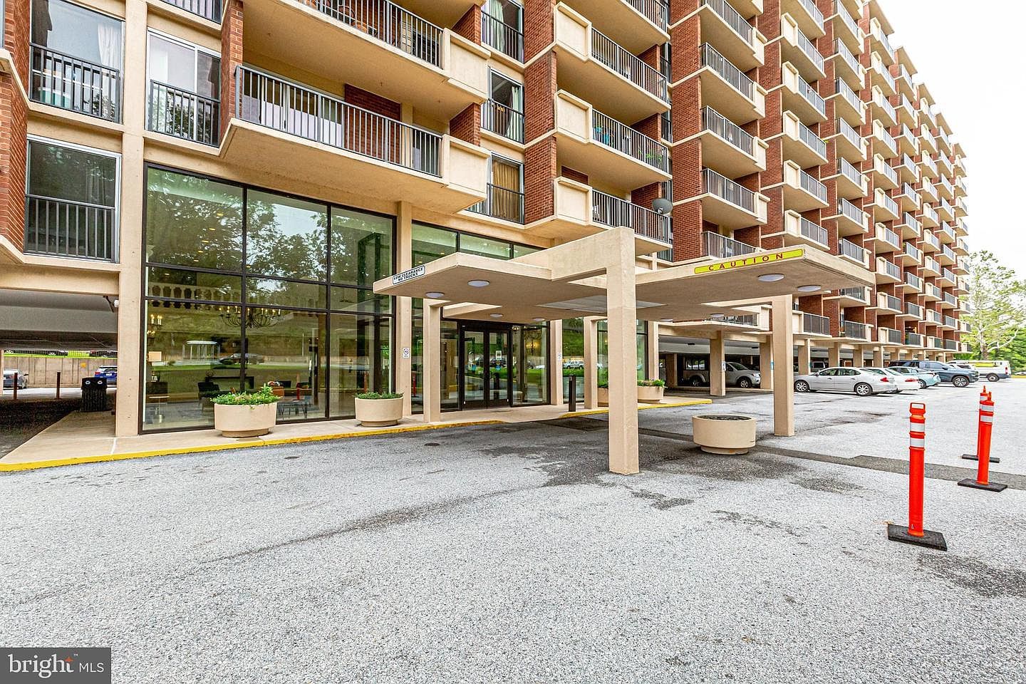 1300 Army Navy Dr APT 510 Arlington, VA 22202 - Thumbnail 5