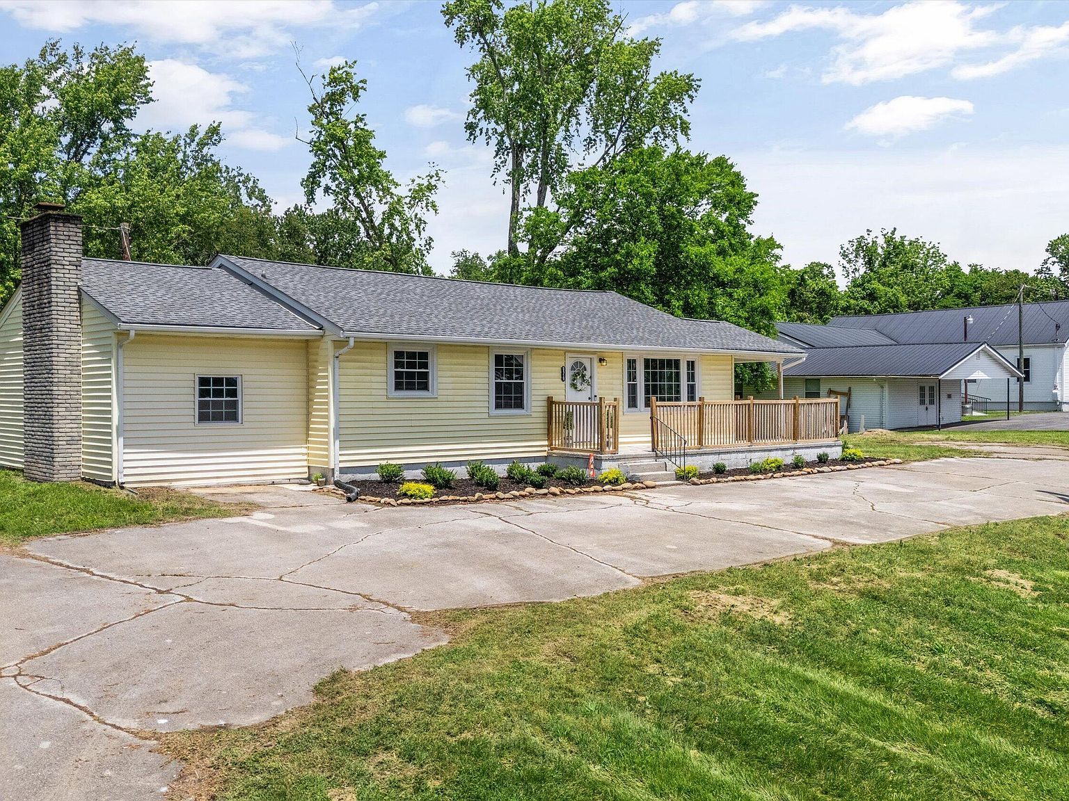 8519 Old Rutledge Pike Knoxville, TN 37924 - Thumbnail 5