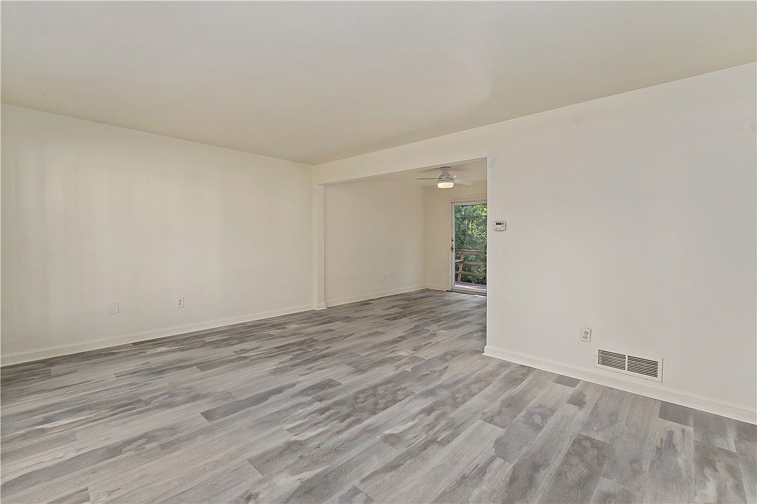 2603 19th St APT E Beaver Falls, PA 15010 - Thumbnail 5