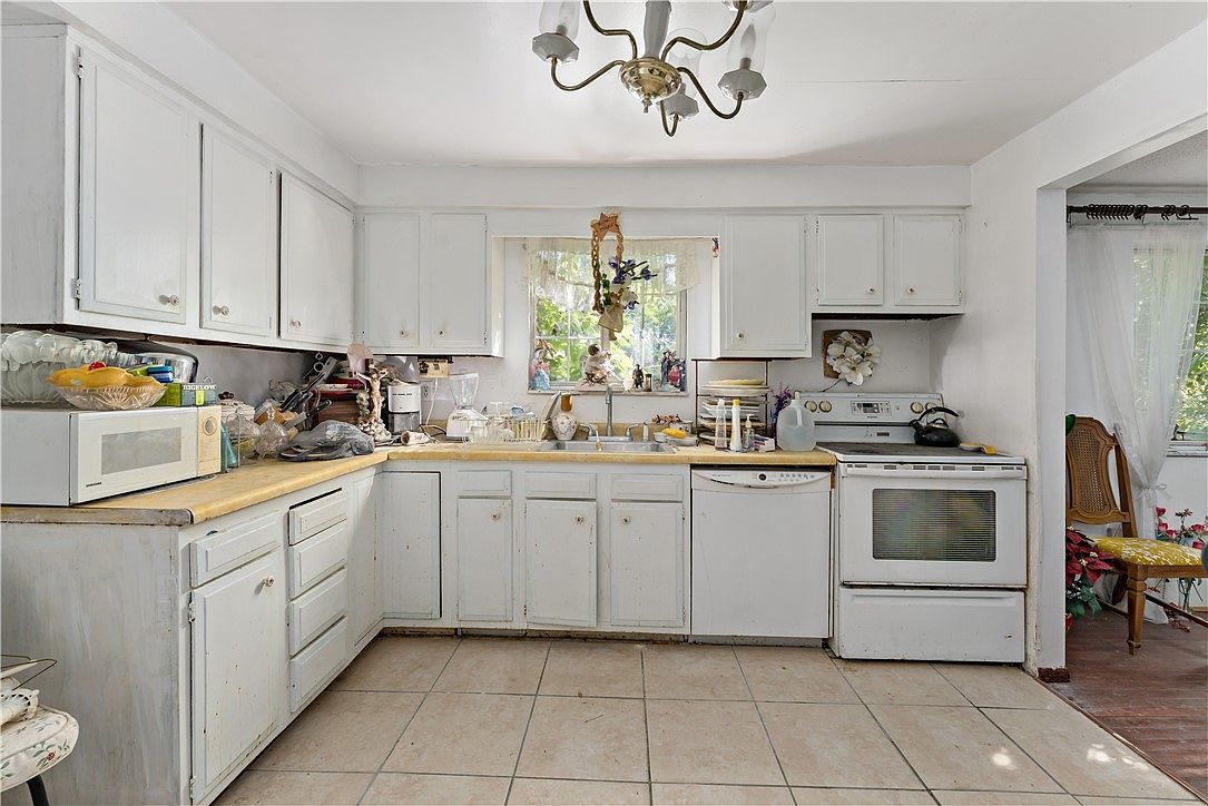 216 Catalpa Pl Pittsburgh, PA 15228 - Thumbnail 5