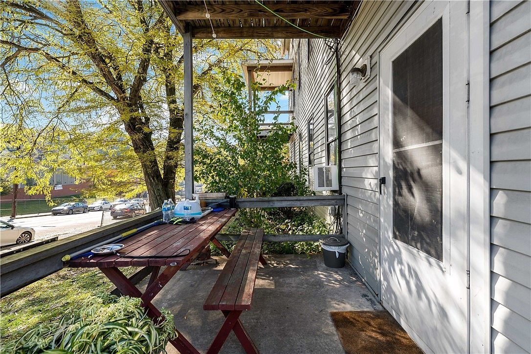 316 Merrimac St Pittsburgh, PA 15211 - Thumbnail 5