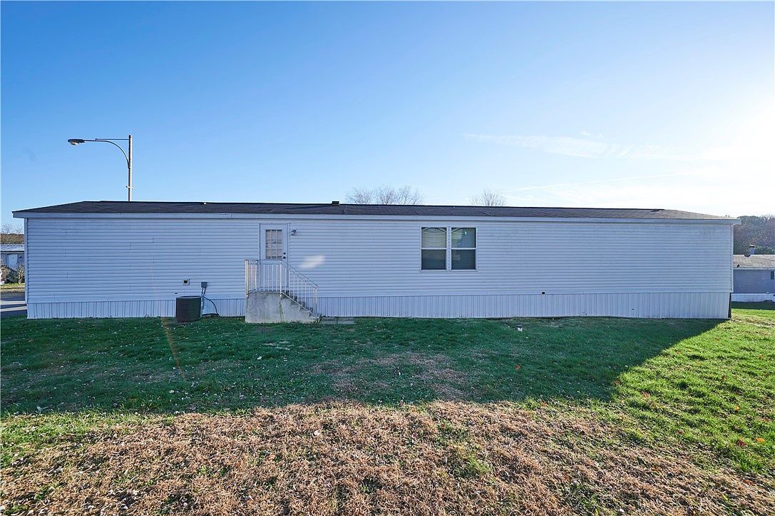 130 Brook Ln Valencia, PA 16059 - Thumbnail 5