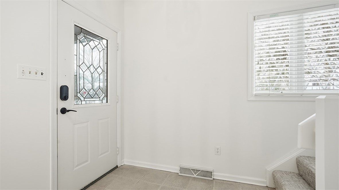 1632 Stone Mansion Dr Sewickley, PA 15143 - Thumbnail 5