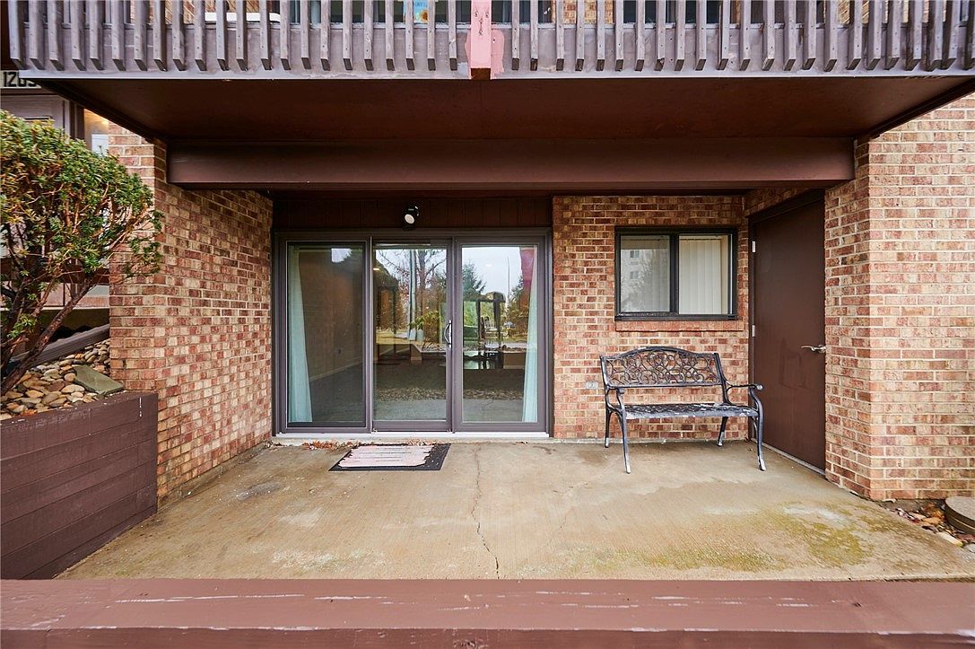 1205 Dutilh Rd APT 4 Cranberry Township, PA 16066 - Thumbnail 5