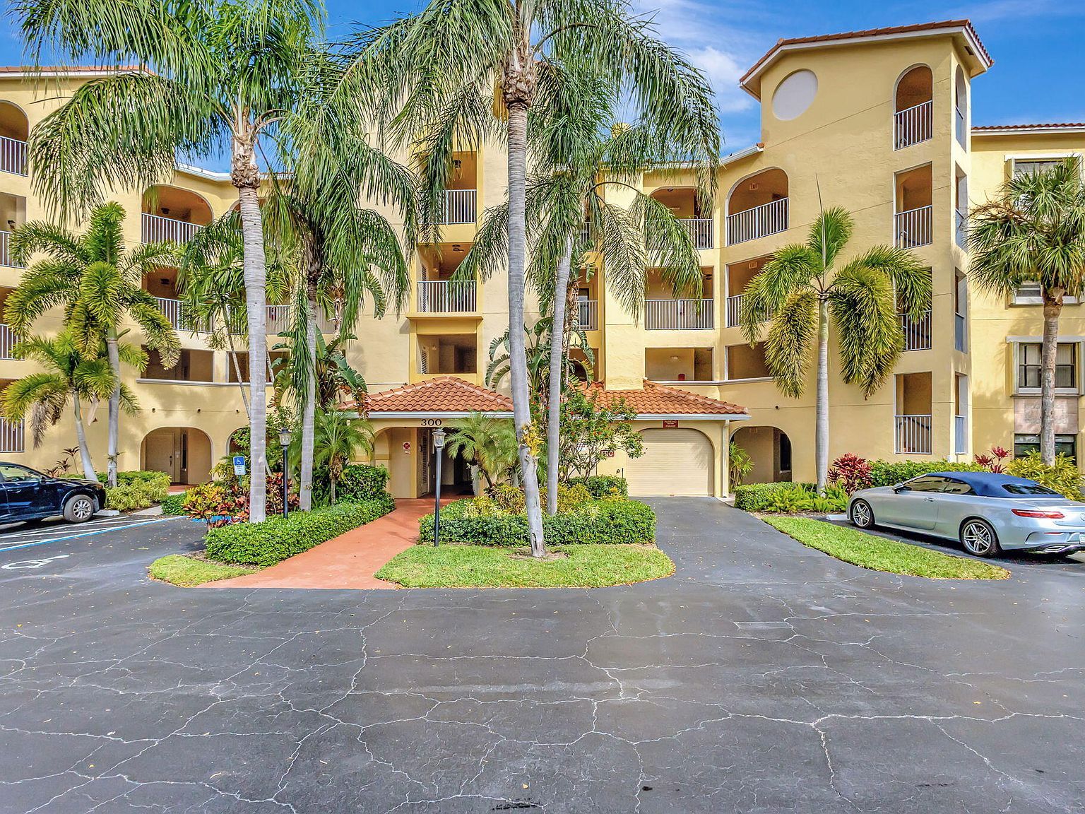 300 Uno Lago Dr APT 101 Juno Beach, FL 33408 - Thumbnail 5