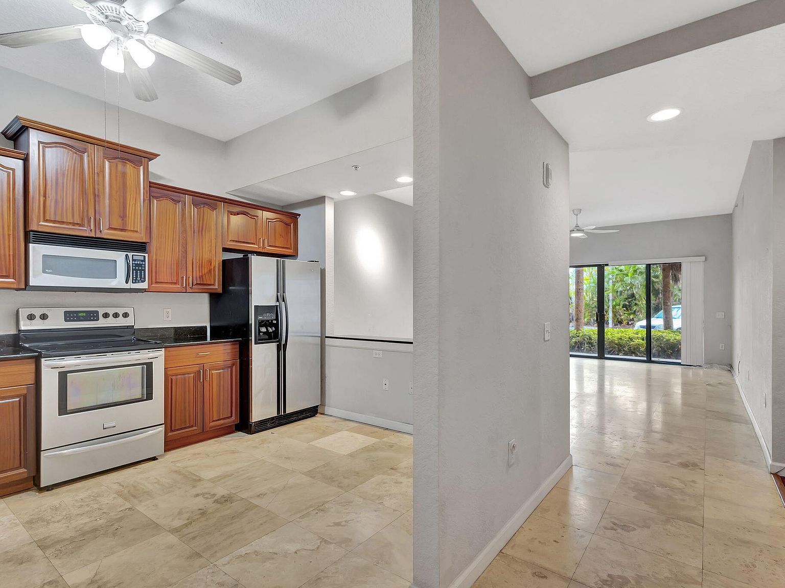 1620 Presidential Way APT 110 West Palm Beach, FL 33401 - Thumbnail 5