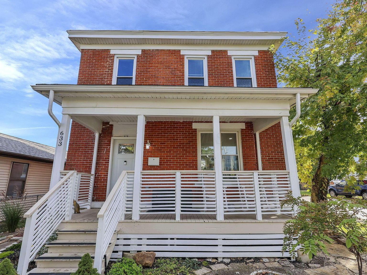 633 E Starr Ave Columbus, OH 43201 - Thumbnail 5