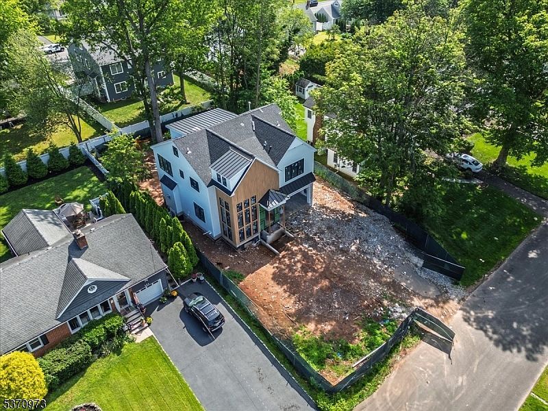 125 Tudor Oval Westfield, NJ 07090 - Thumbnail 5