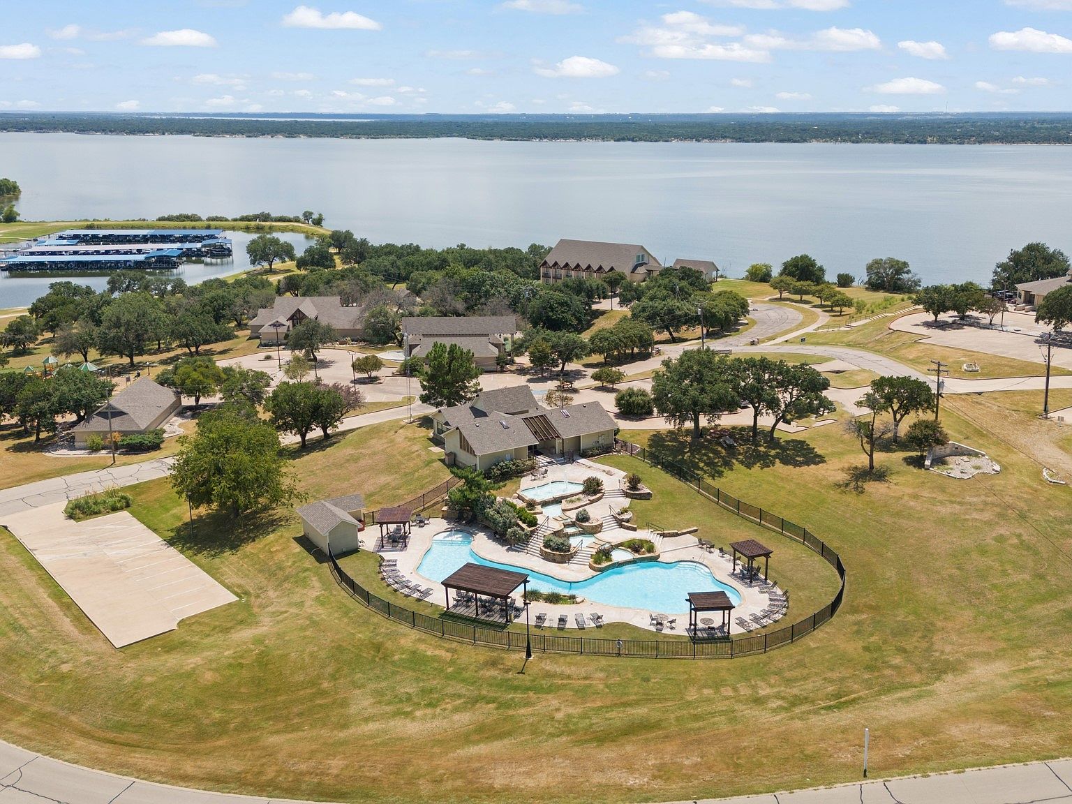 1392 Spanish Oak Trl Whitney, TX 76692 - Thumbnail 5