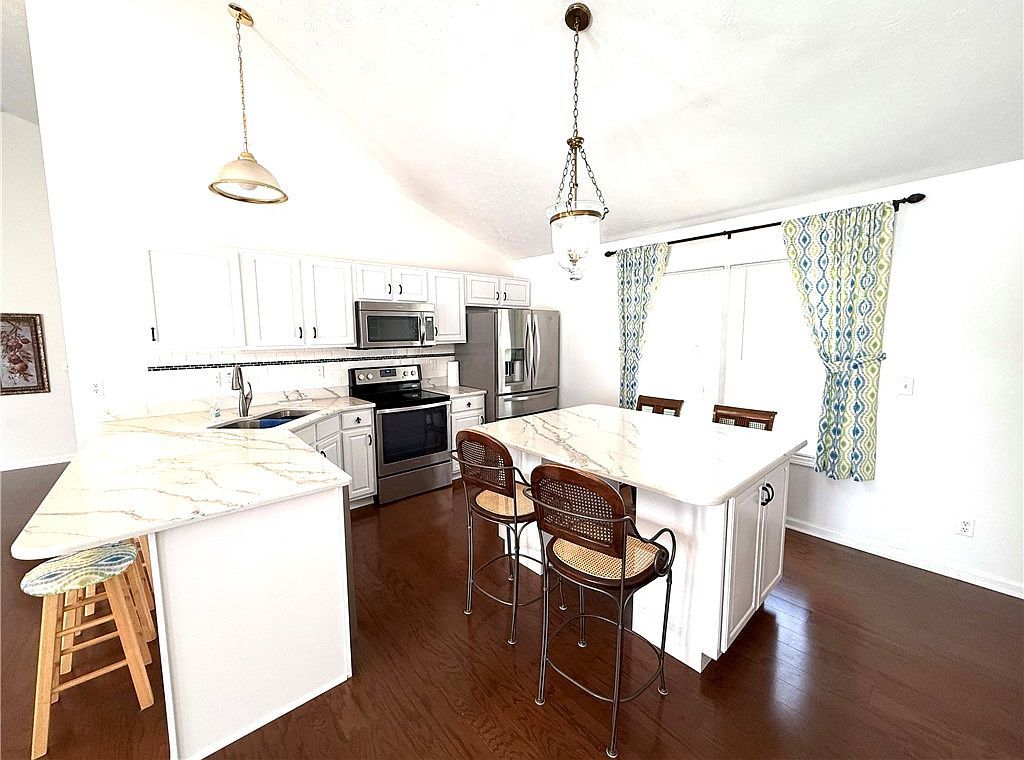 904 Lockhart St Hoopeston, IL 60942 - Thumbnail 5