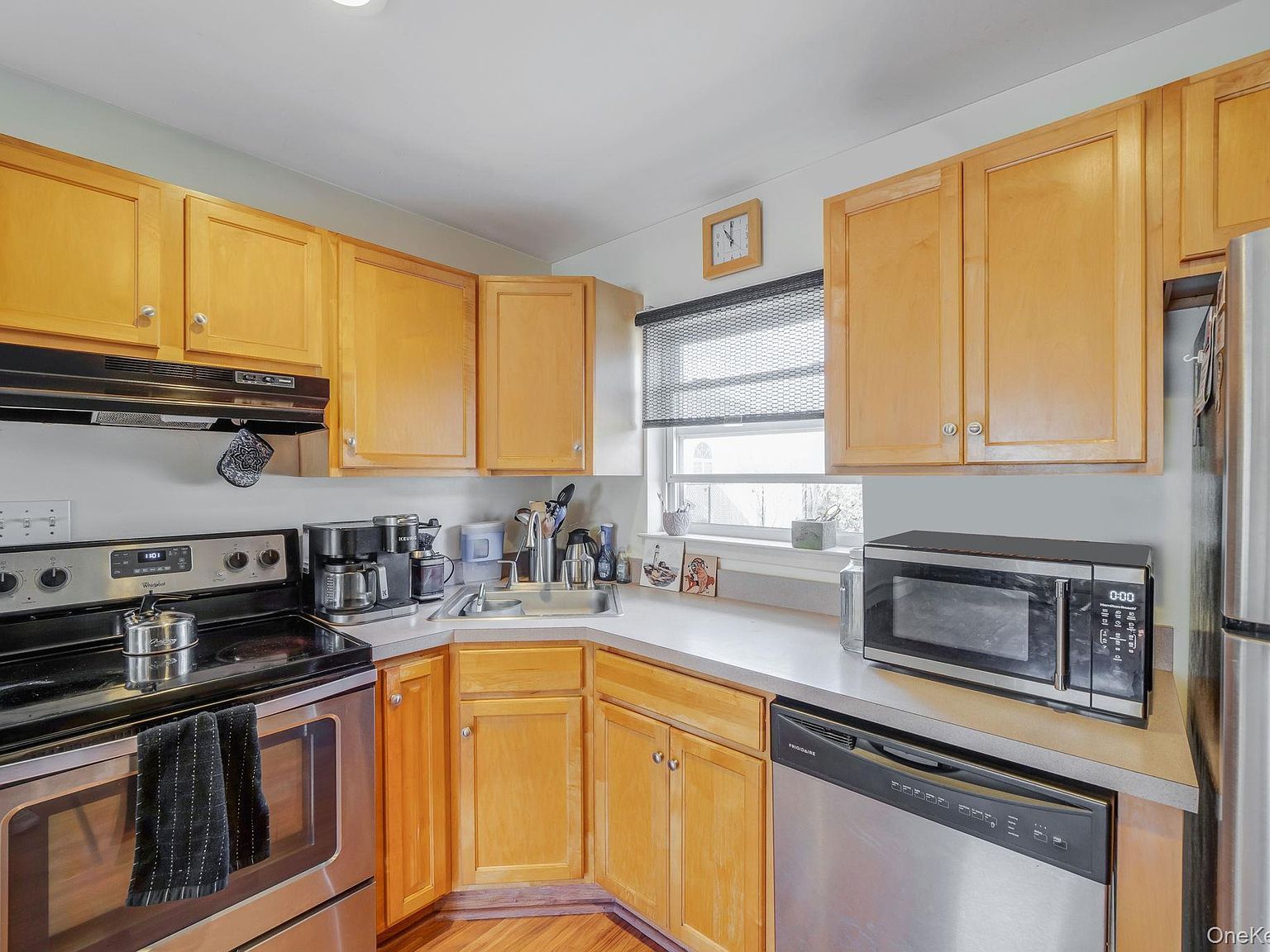 106 Holbrook Rd Centereach, NY 11720 - Thumbnail 5