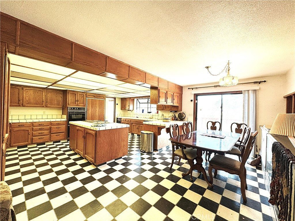 18720 Wingfoot Pl Tehachapi, CA 93561 - Thumbnail 5