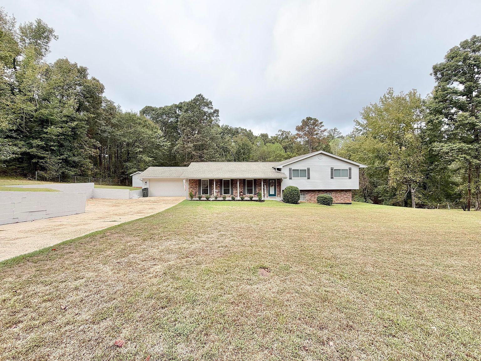2263 Ridge Rd Columbus, MS 39705 - Thumbnail 5