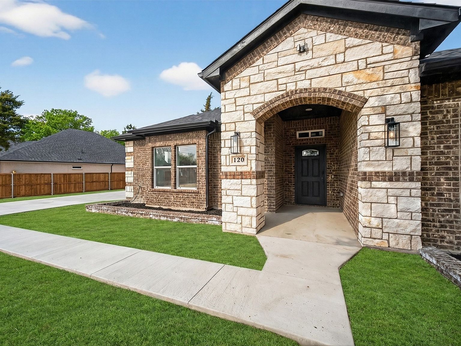 120 E Woodell Dr Glenn Heights, TX 75154 - Thumbnail 5