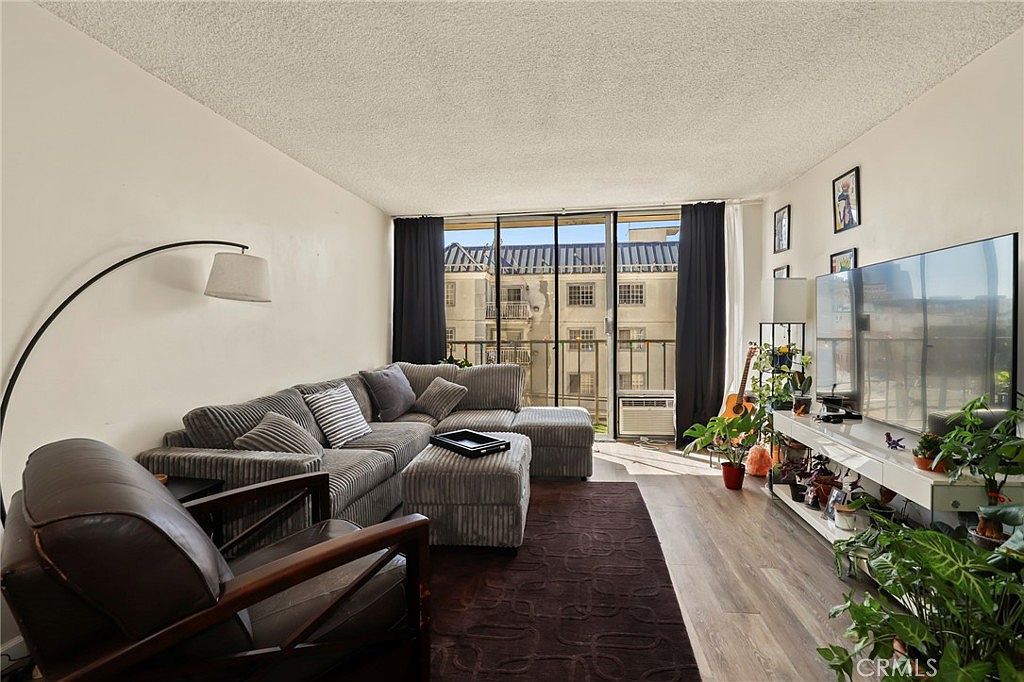 375 Atlantic Ave APT 407 Long Beach, CA 90802 - Thumbnail 5