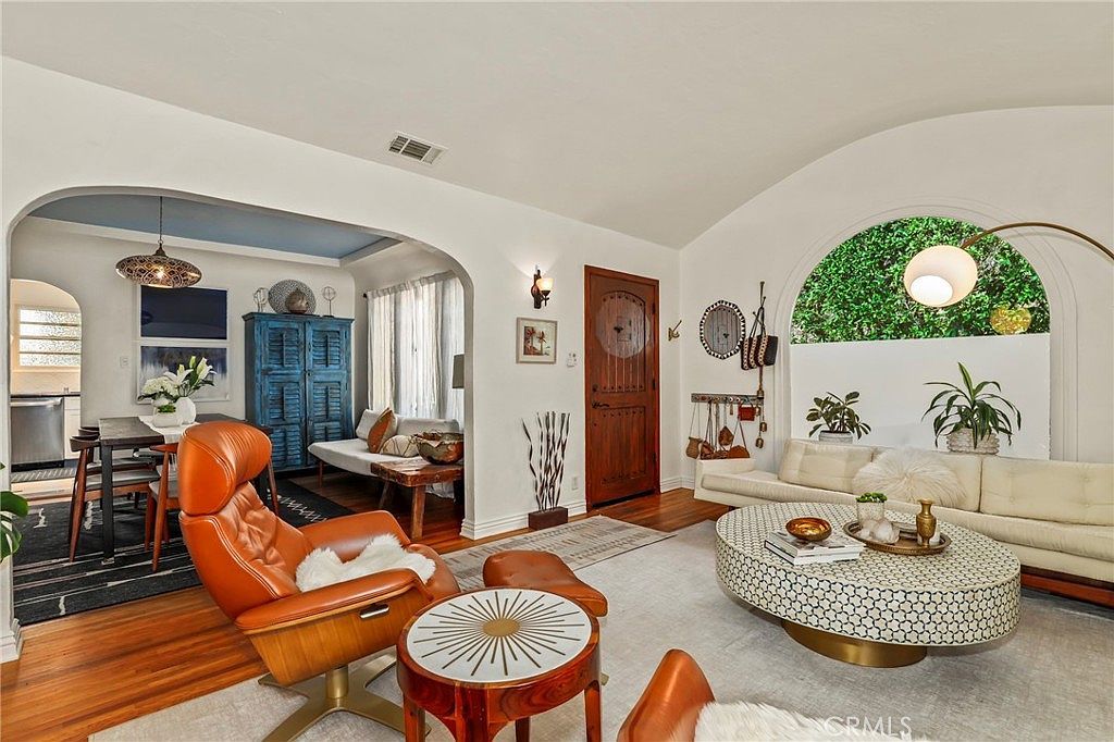 1619 S Curson Ave Los Angeles, CA 90019 - Thumbnail 5