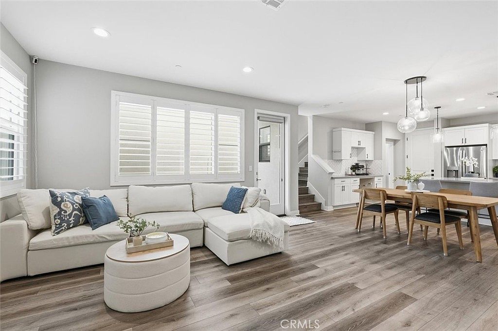 2144 Swallowtail Walk Gardena, CA 90249 - Thumbnail 5