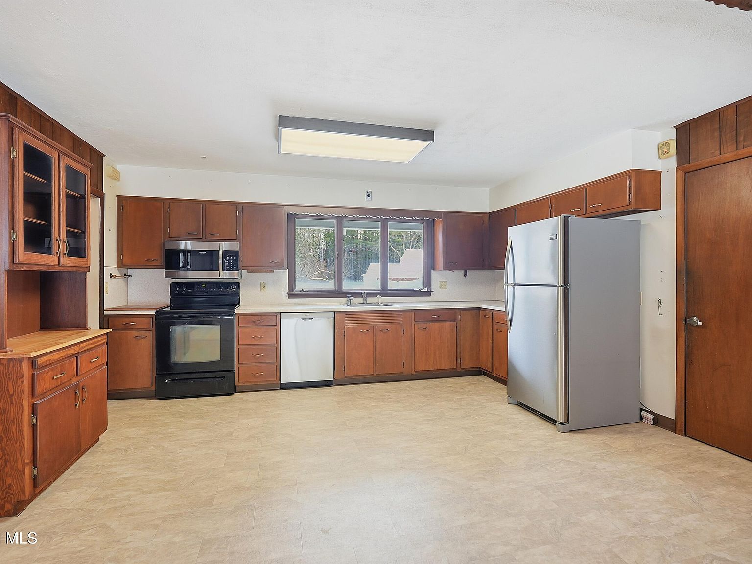 1225 Hempstead Rd Niskayuna, NY 12309 - Thumbnail 5