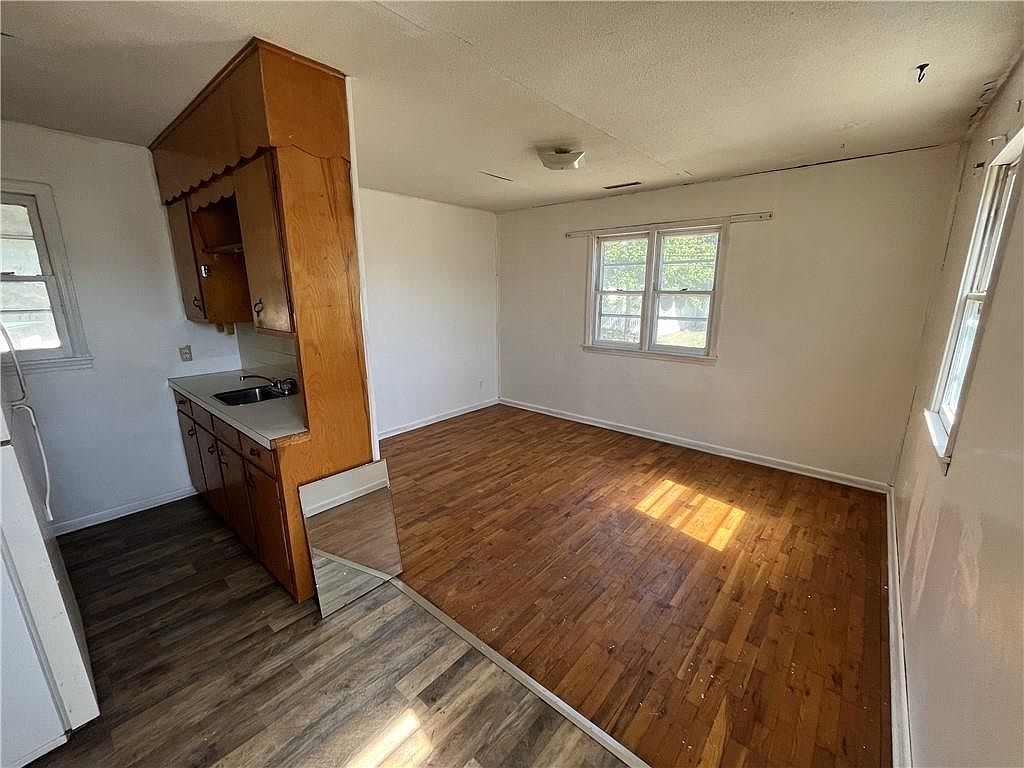 300 Zoll St Warrensburg, MO 64093 - Thumbnail 5