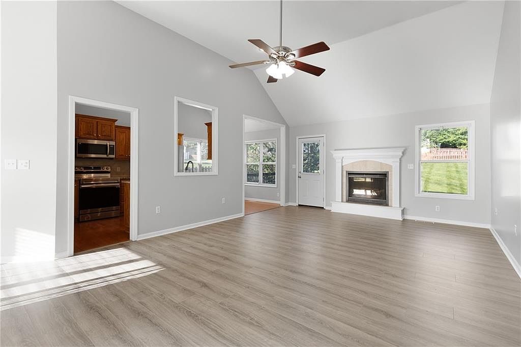 109 Deerfield Dr Warrensburg, MO 64093 - Thumbnail 5