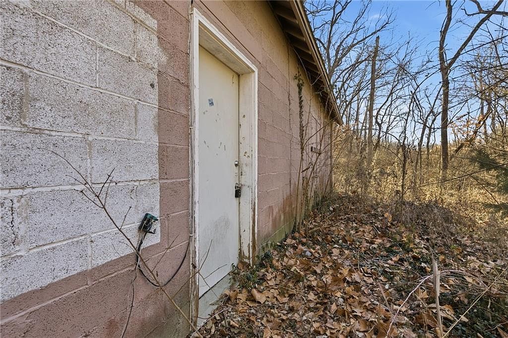 532 N Warren St Warrensburg, MO 64093 - Thumbnail 5