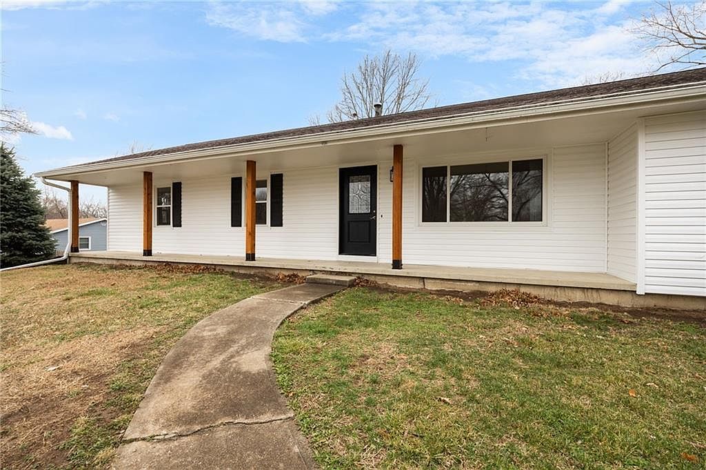 302 Knoll Dr Warrensburg, MO 64093 - Thumbnail 5