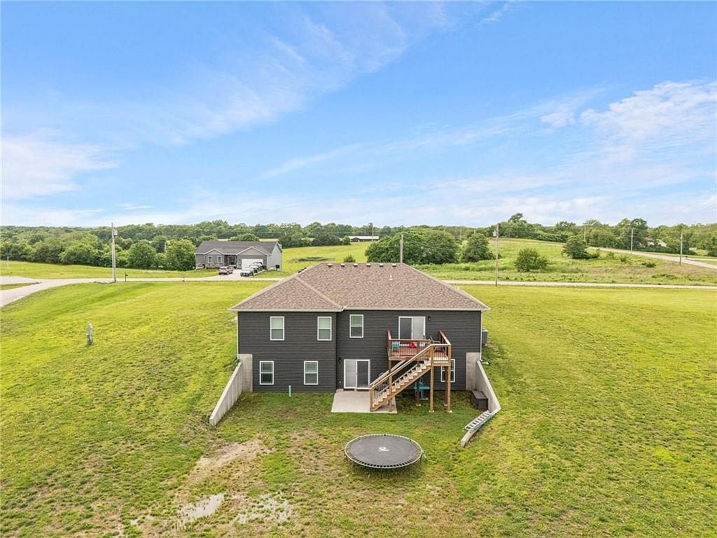 305 SW 11th Rd Warrensburg, MO 64093 - Thumbnail 5