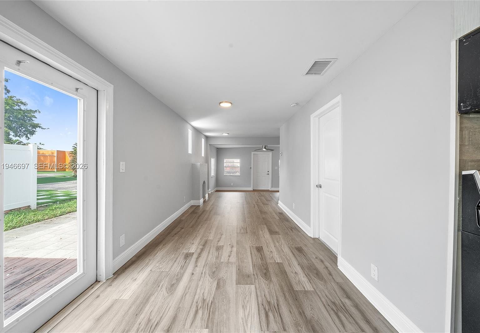 1726 Roosevelt St Hollywood, FL 33020 - Thumbnail 5