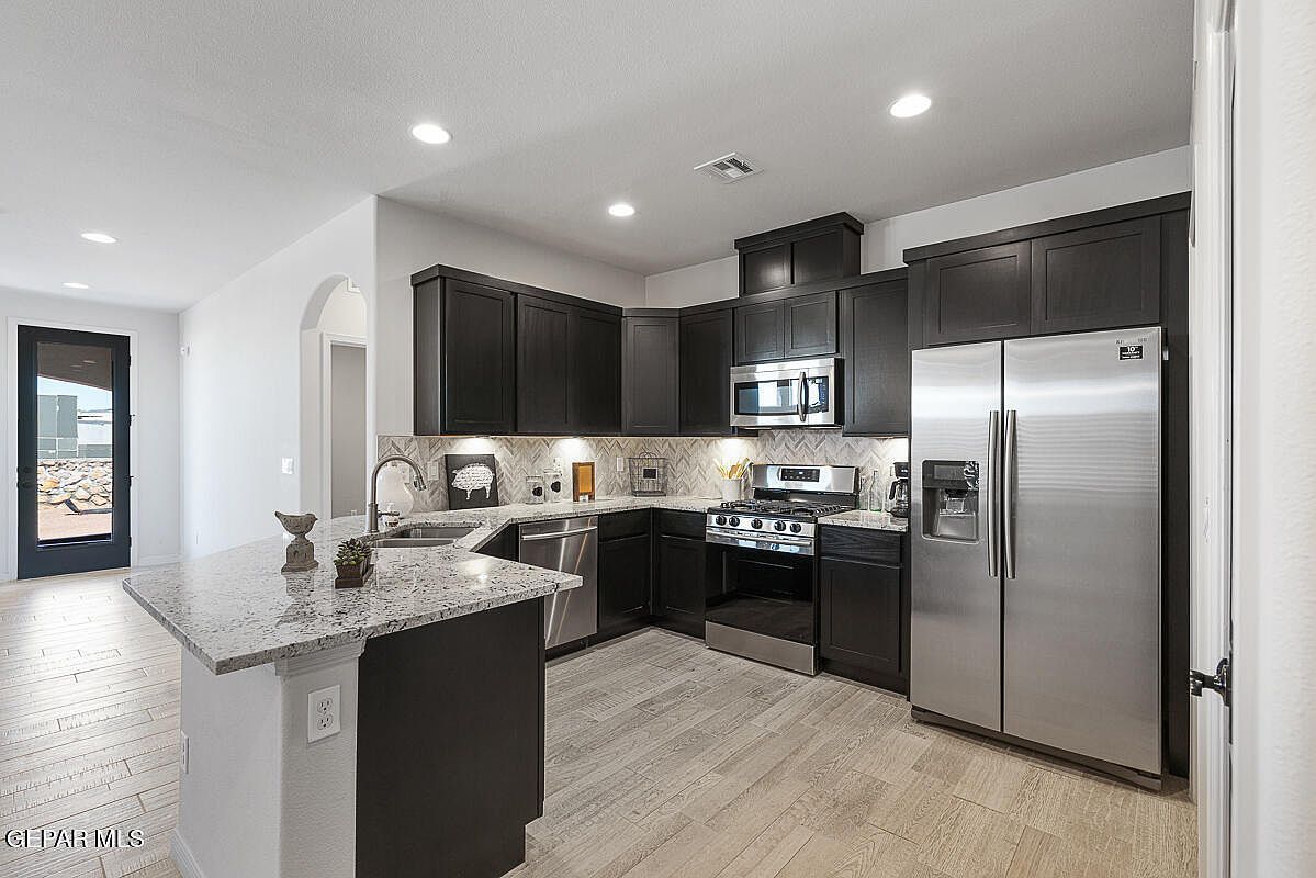 13796 Loreina Luz Ave El Paso, TX 79928 - Thumbnail 5