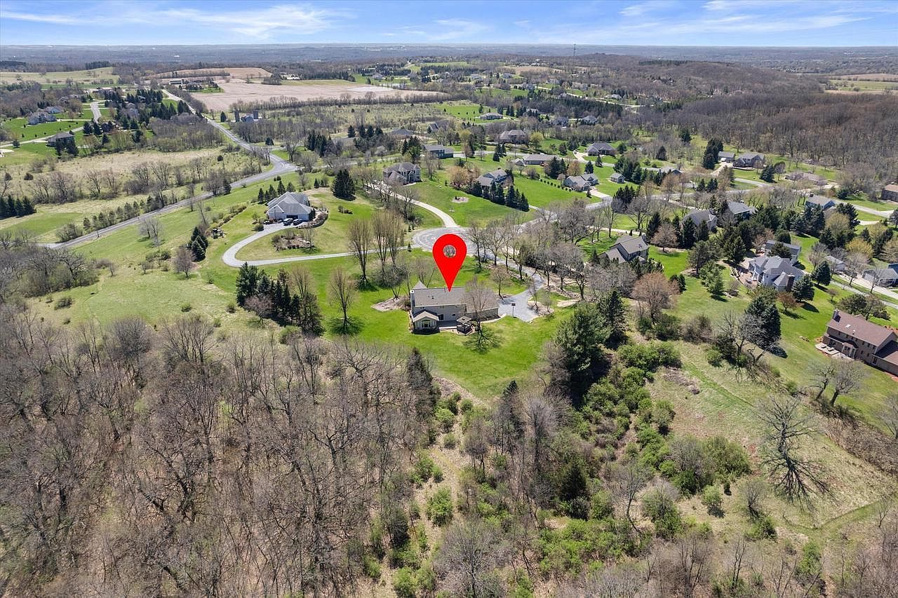 S86W32230 Elias Ct Town Of Mukwonago, WI 53149 - Thumbnail 5