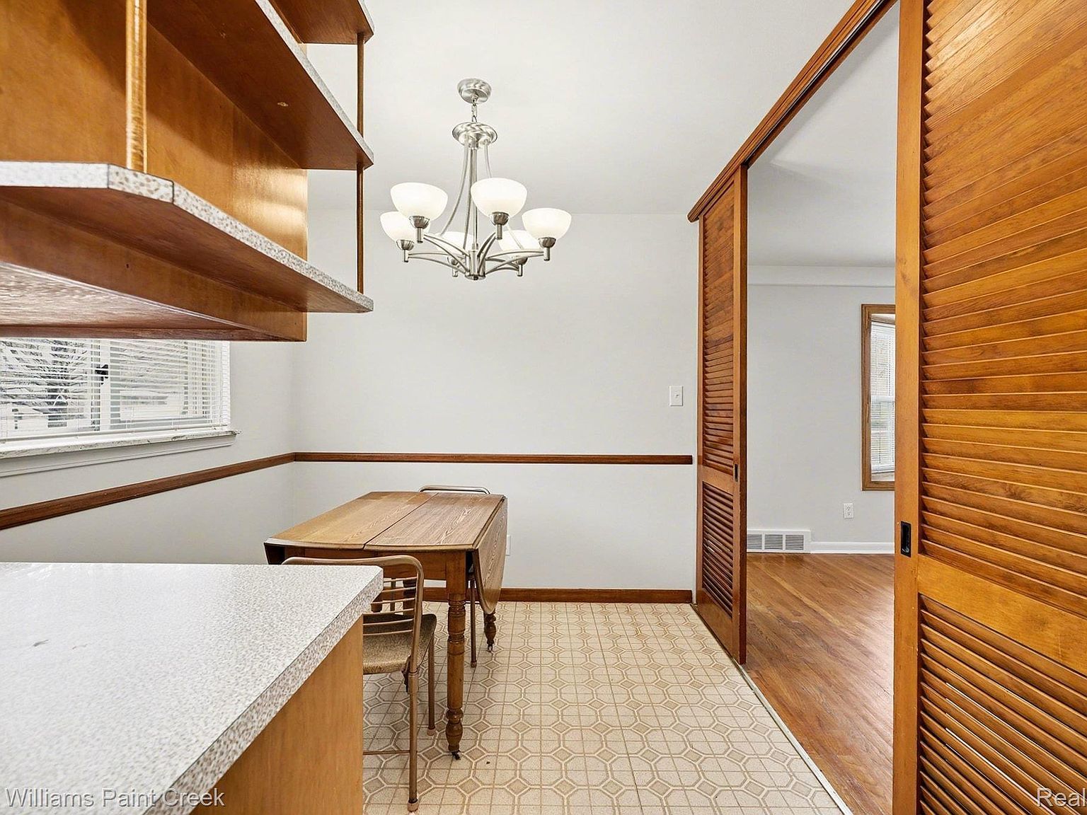 114 Knollwood Blvd Clawson, MI 48017 - Thumbnail 5