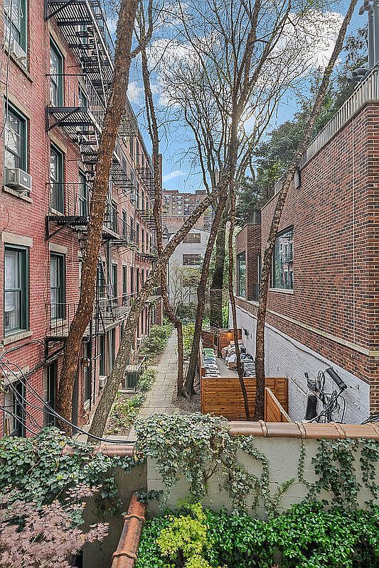 92 Horatio St APT 2S New York, NY 10014 - Thumbnail 5