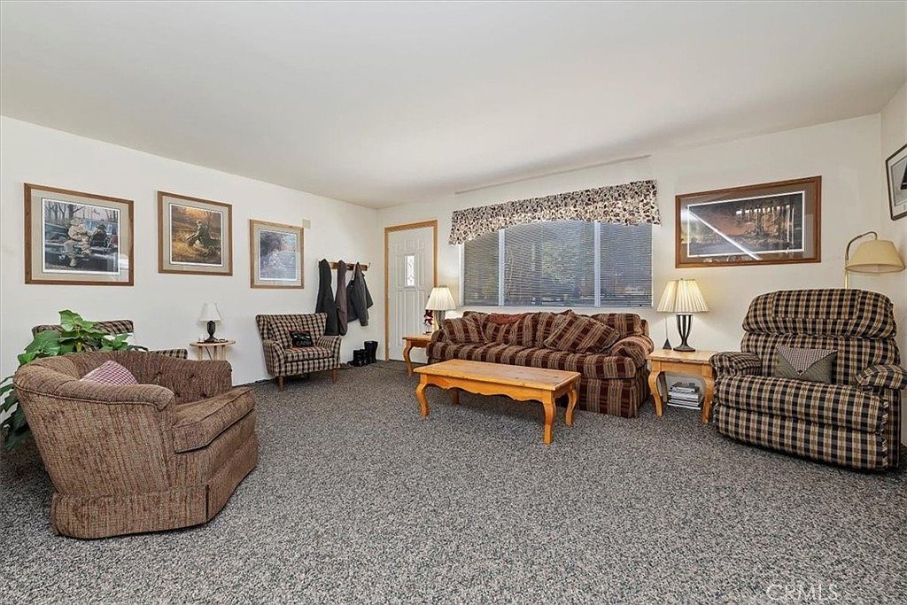 627 Sunset Ln Sugarloaf, CA 92386 - Thumbnail 5