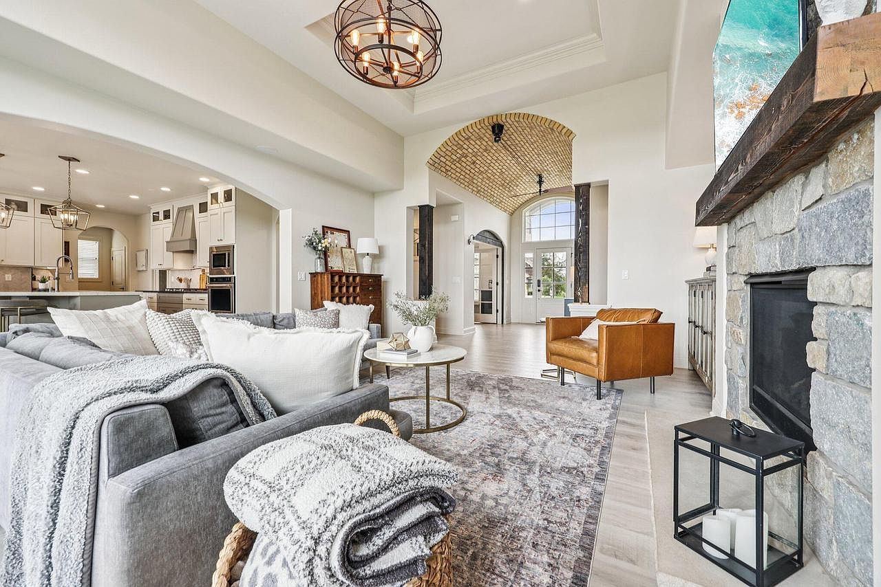 1609 Whistling Hill Cir Hartland, WI 53029 - Thumbnail 5