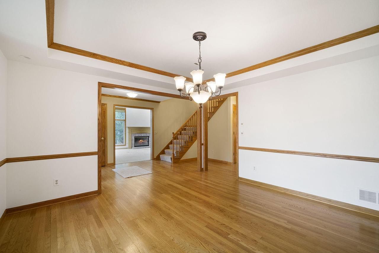 N69W28650 Beverly Ln Hartland, WI 53029 - Thumbnail 5