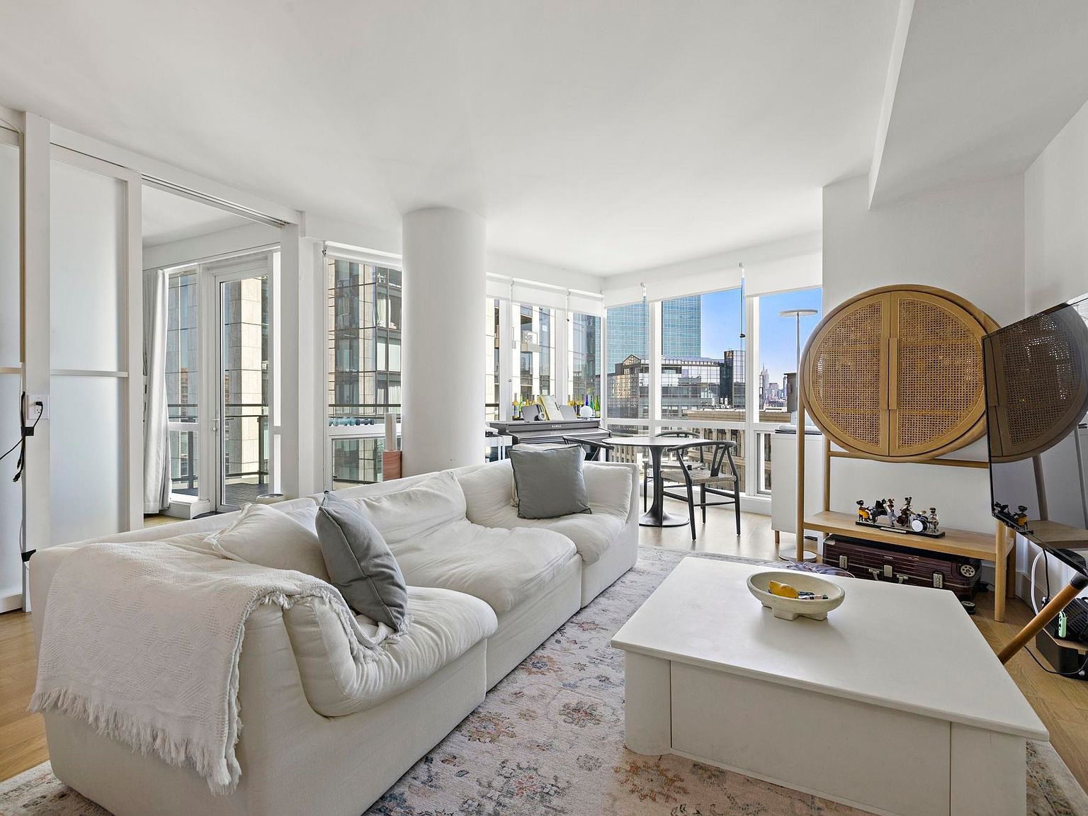 77 Hudson St APT 1704 Jersey City, NJ 07302 - Thumbnail 5