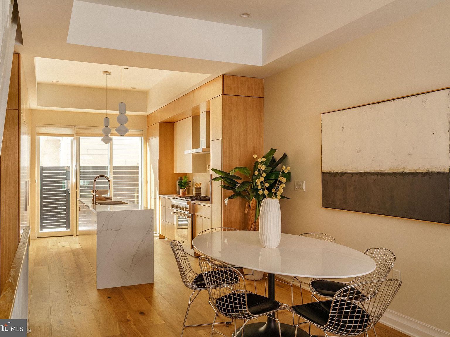 2104 Naudain St Philadelphia, PA 19146 - Thumbnail 5