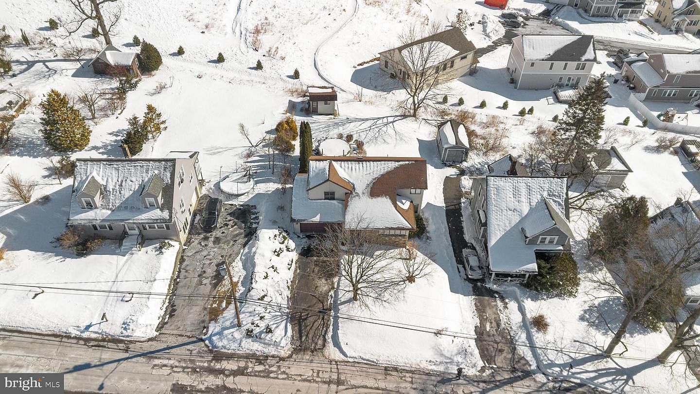 132 Burcher St South Abington Township, PA 18411 - Thumbnail 5