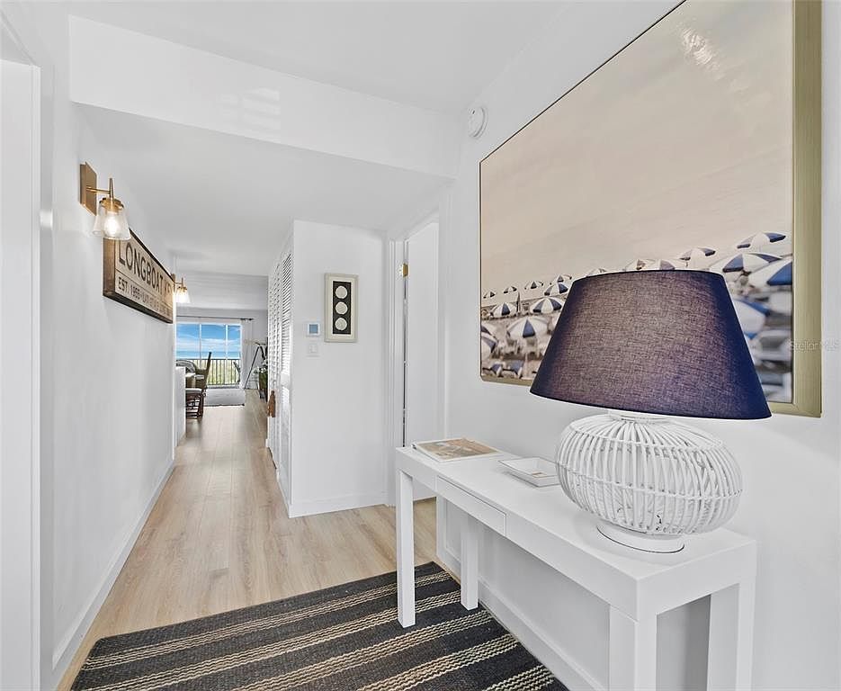 6925 Gulf Of Mexico Dr UNIT 24 Longboat Key, FL 34228 - Thumbnail 5