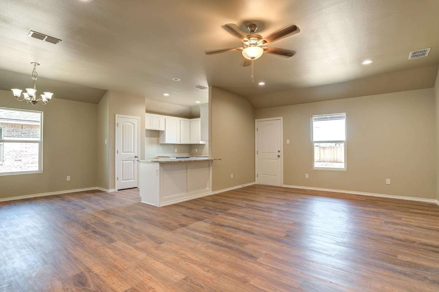 930 E Municipal Dr Lubbock, TX 79403 - Thumbnail 5