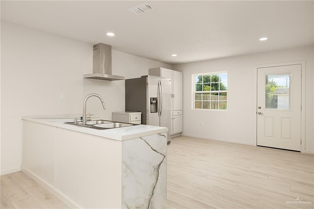 506 N 36th St McAllen, TX 78501 - Thumbnail 5