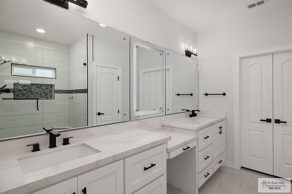 1004 Orchard Dr Alton, TX 78573 - Thumbnail 5