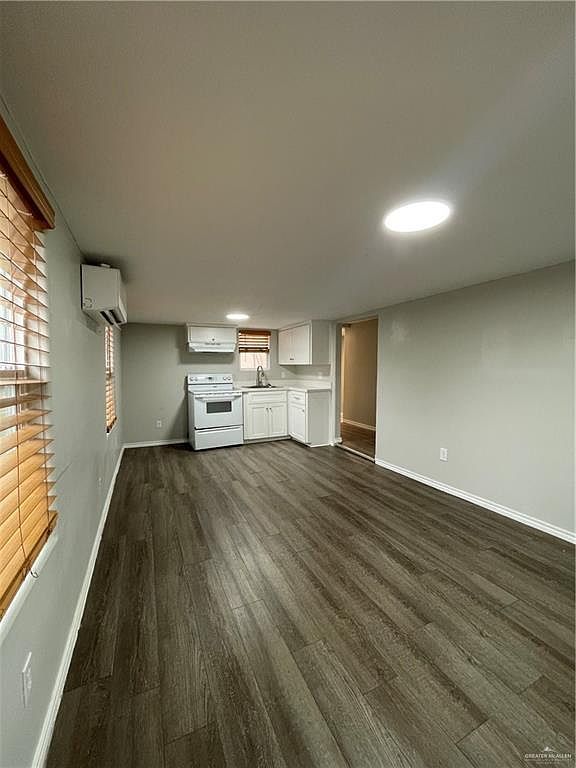 604 W Mesquite St San Juan, TX 78589 - Thumbnail 5