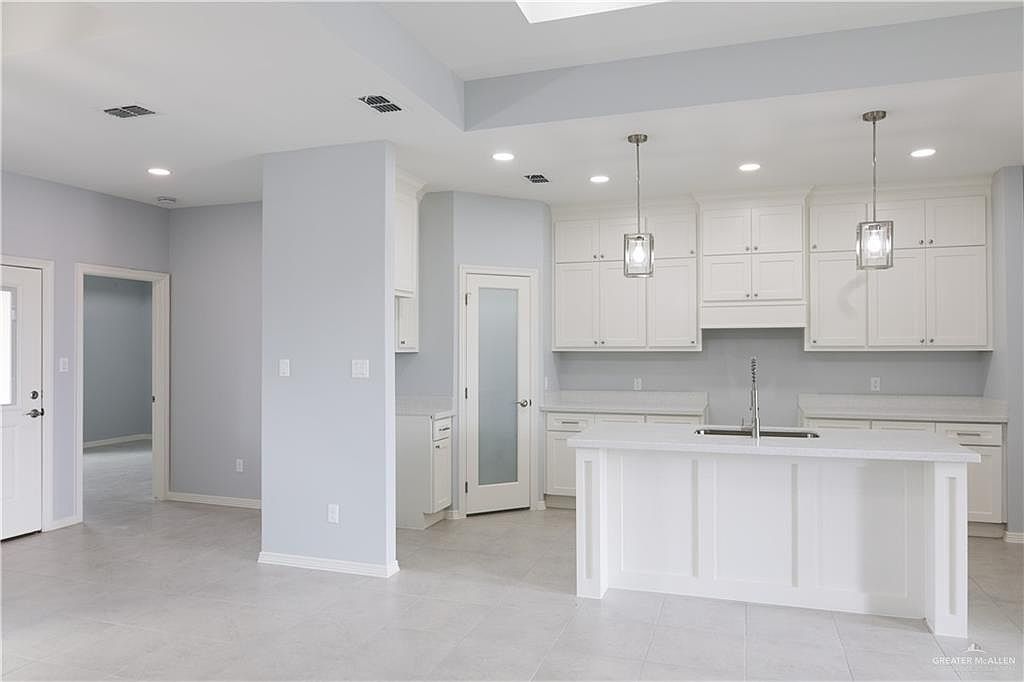 435 Serg Loop Alamo, TX 78516 - Thumbnail 5