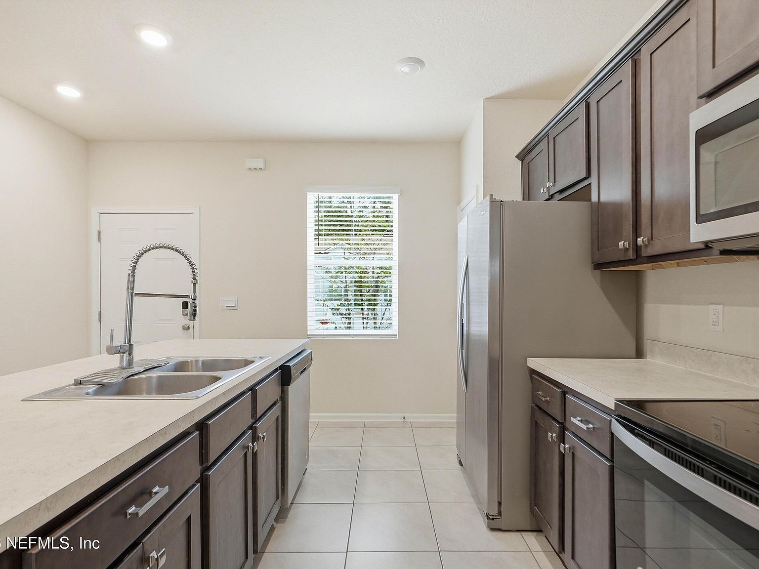 941 Rotary Rd Jacksonville, FL 32211 - Thumbnail 5