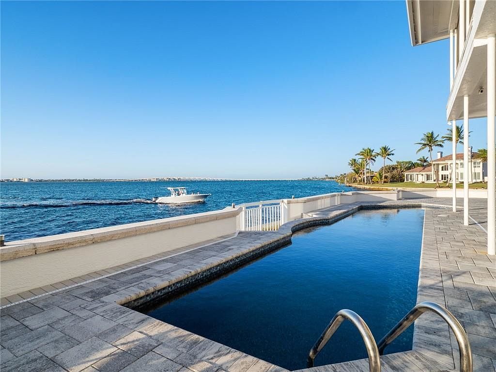 771 Cypress Lake Cir Fort Myers, FL 33919 - Thumbnail 5