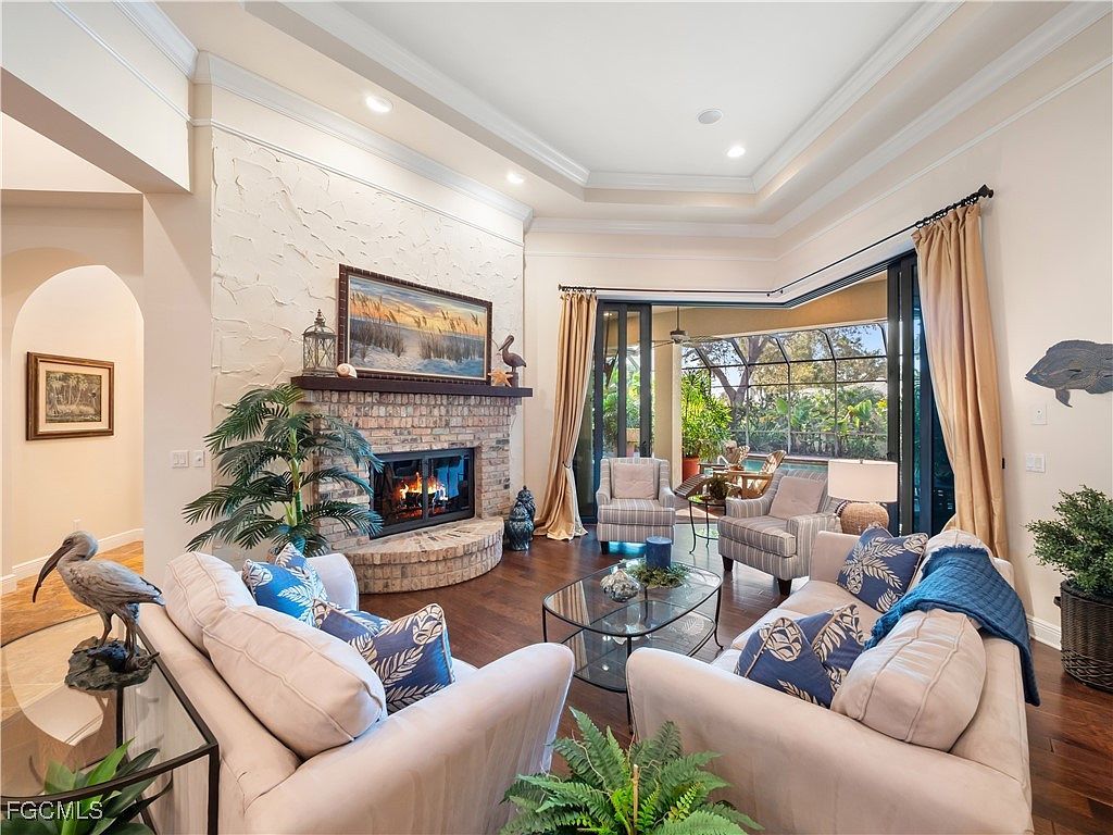 1265 Canterbury Dr Fort Myers, FL 33901 - Thumbnail 5