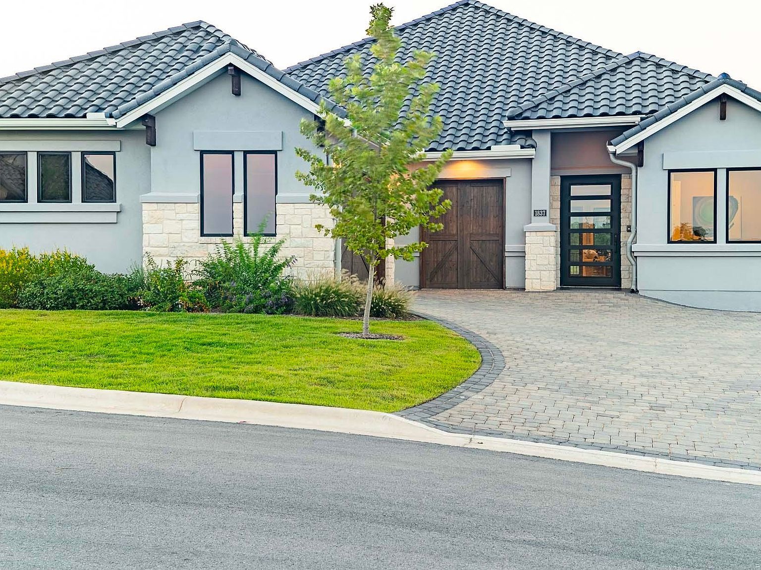 1837 Art Adams Way Spicewood, TX 78669 - Thumbnail 5